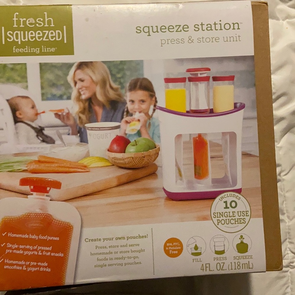 Fresh squeezed feeding line squeeze station
